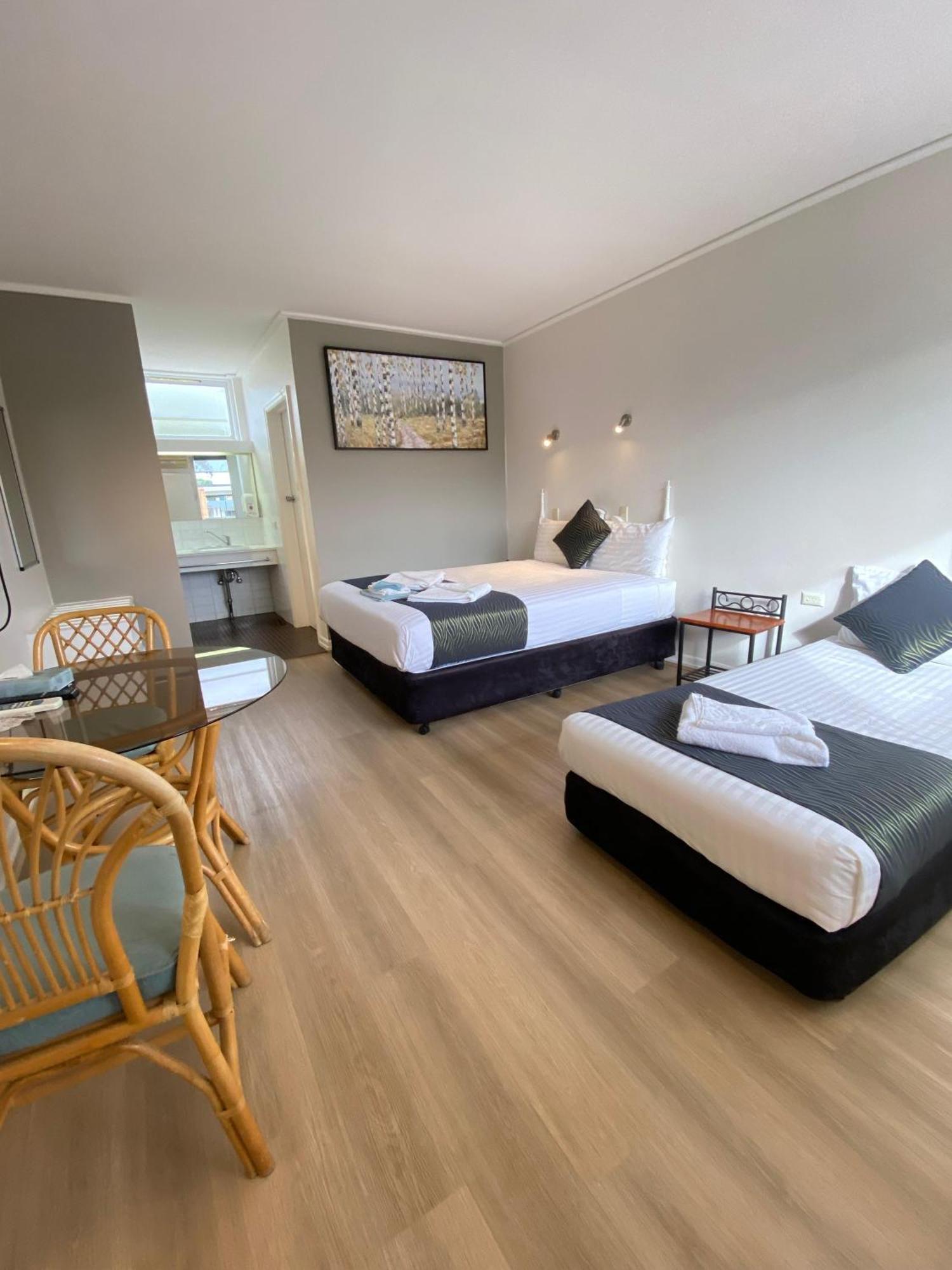 Cobb Inlander Motel Hay Exteriér fotografie