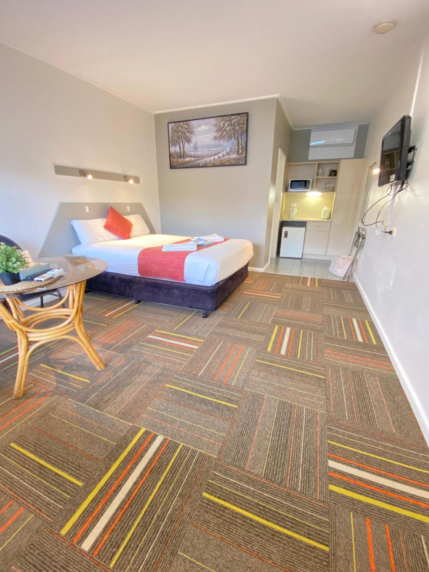 Cobb Inlander Motel Hay Exteriér fotografie