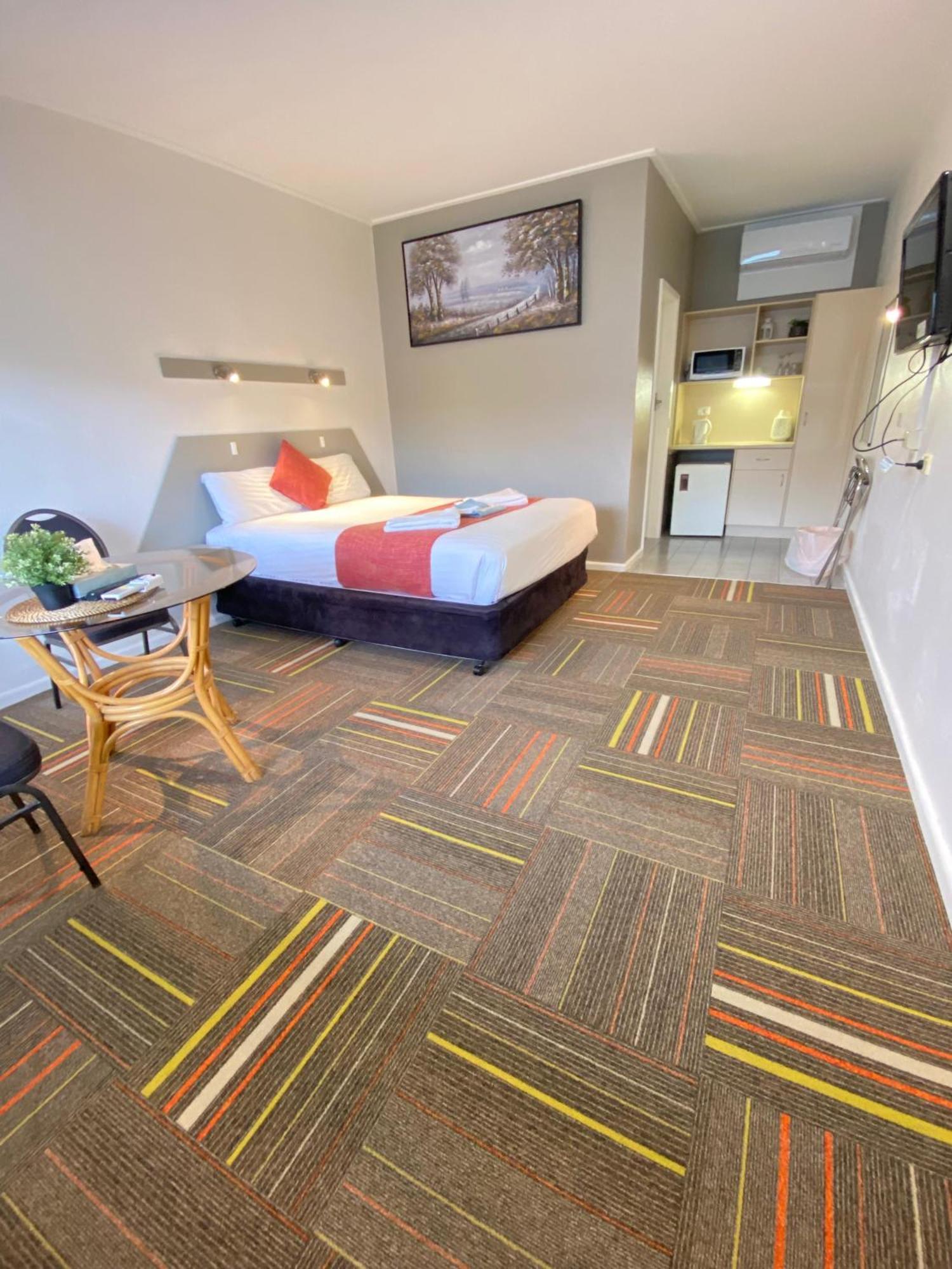 Cobb Inlander Motel Hay Exteriér fotografie